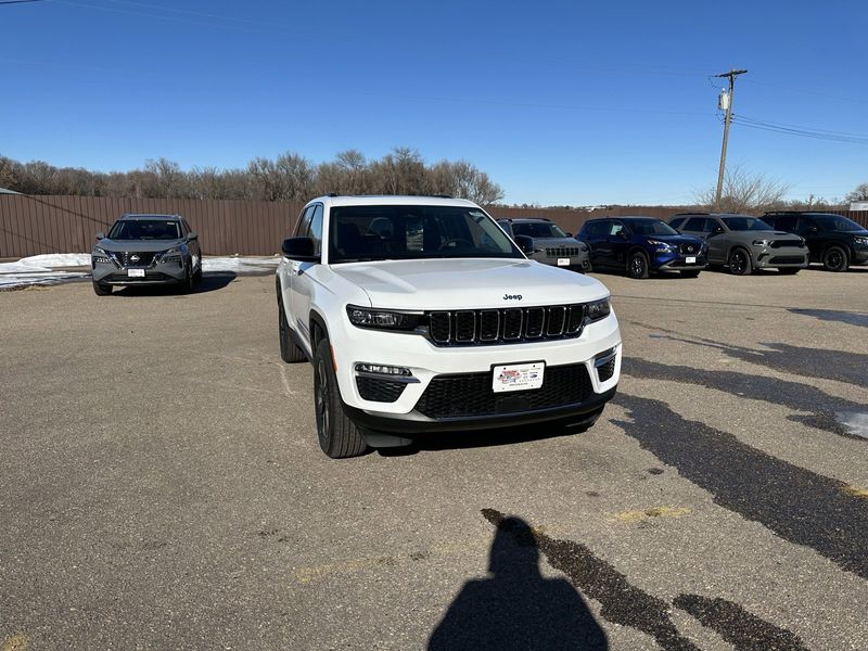 2022 Jeep Grand Cherokee 4xeImage 2