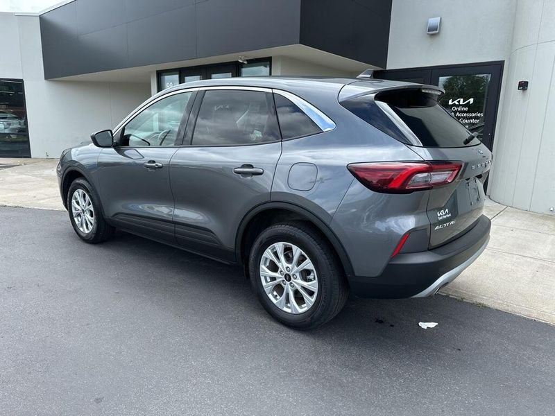 2023 Ford Escape ActiveImage 7