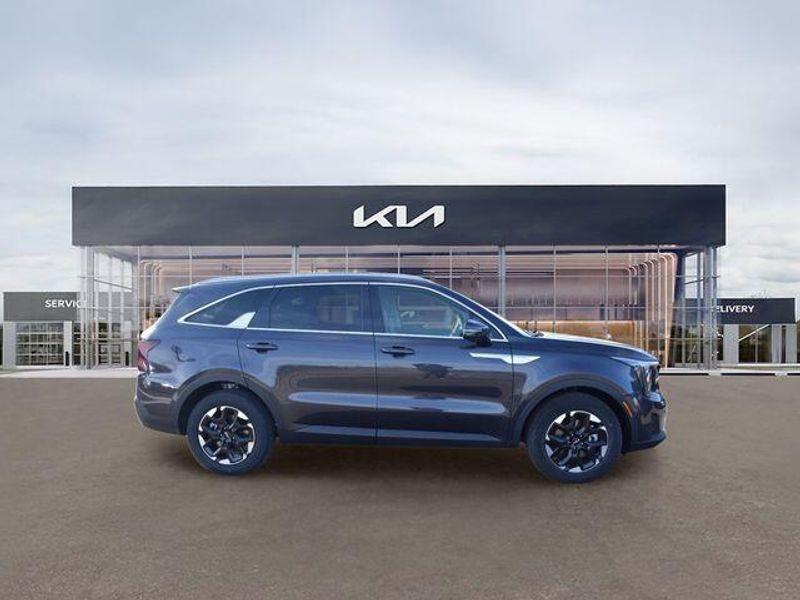 New 2026 Kia Sorento SImage 2