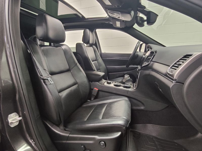 2019 Jeep Grand Cherokee Limited photo 3