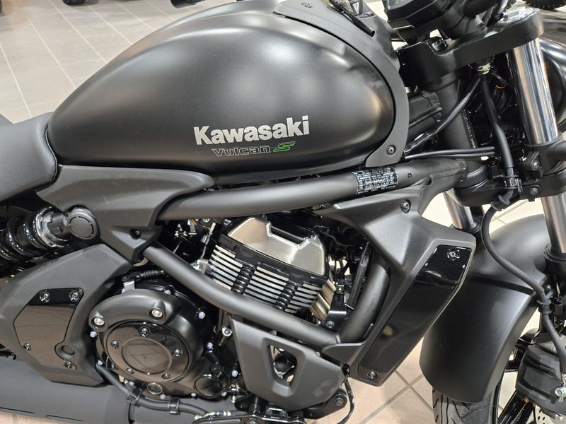2025 Kawasaki VULCAN S METALLIC FLAT SPARK BLACK Image 8