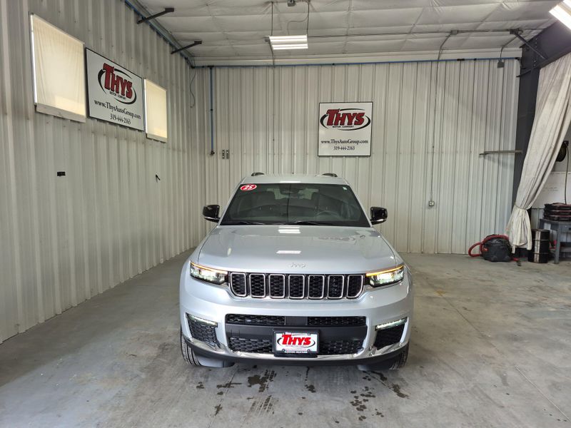 New 2025 Jeep Grand Cherokee L Limited 4x4Image 41
