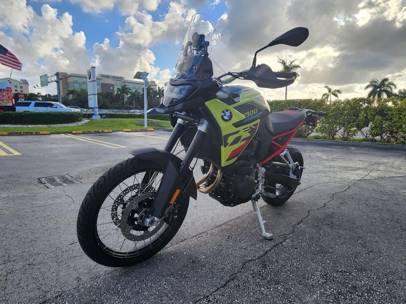 2026 BMW F 900 GSImage 3