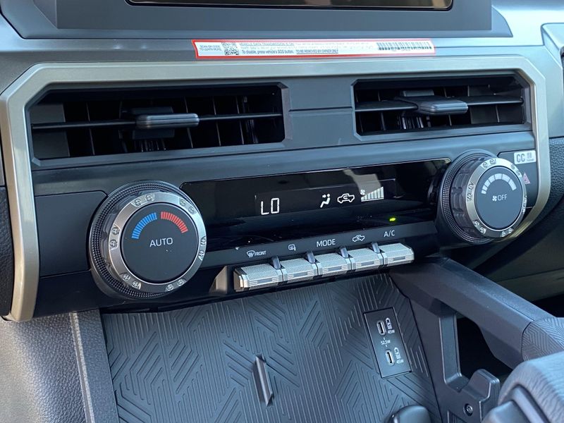 New 2025 Toyota Tacoma TRD Off Road HybridImage 17