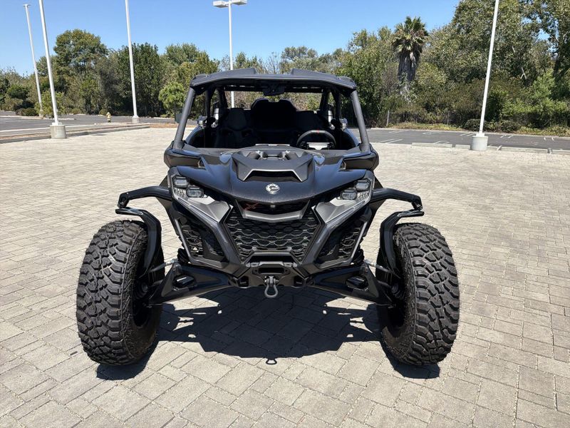 New 2026 Can-Am MAVERICK R MAX X RS 999T DCT Image 12