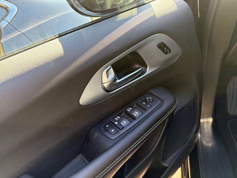 New 2026 Chrysler Pacifica LimitedImage 25