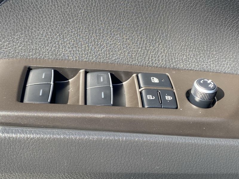 2022 Toyota Camry XSEImage 19