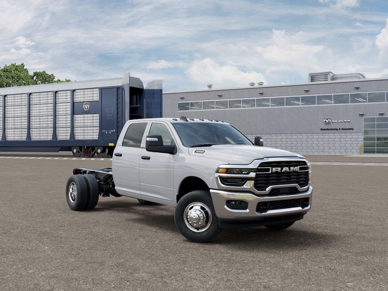 New 2026 RAM 3500 Chassis TradesmanImage 39