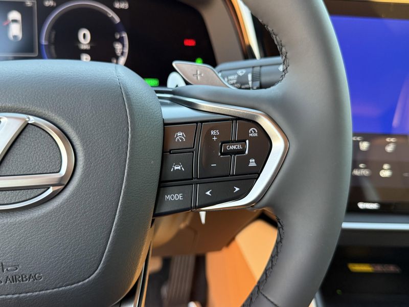 New 2026 Lexus RZ 350eImage 21