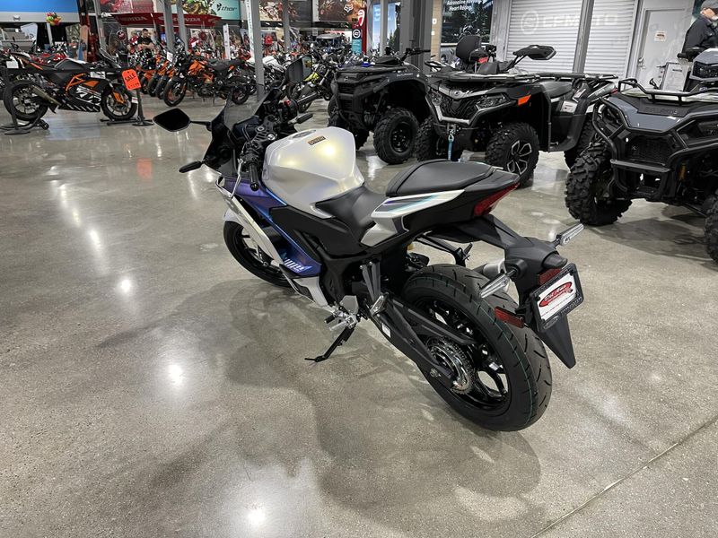 New 2025 Yamaha YZF-R3 ABS Image 12