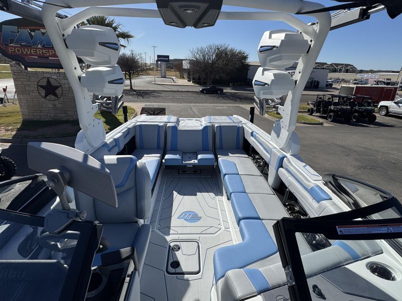 2025 MALIBU WAKESETTER 25 LSV Image 14