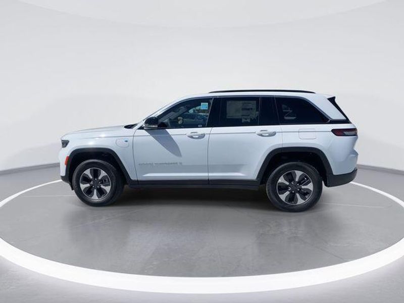 New 2024 Jeep Grand Cherokee 4xeImage 5