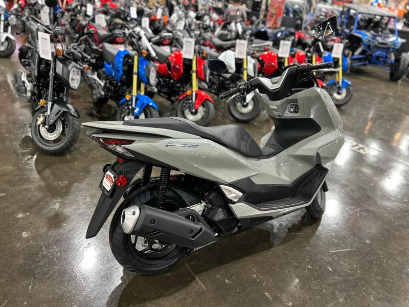 New 2025 Honda PCX ABS Image 10