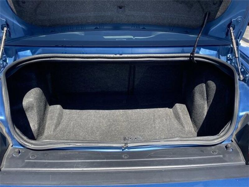 2022 Dodge Challenger SXTImage 15