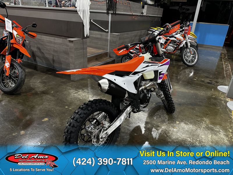 2024 KTM 250 XC-F  in a ORANGE exterior color. Del Amo Motorsports of Redondo Beach (424) 304-1660 delamomotorsports.com 