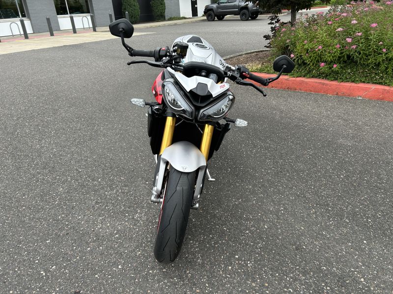 New 2026 Triumph STREET TRIPLE 765 RX 