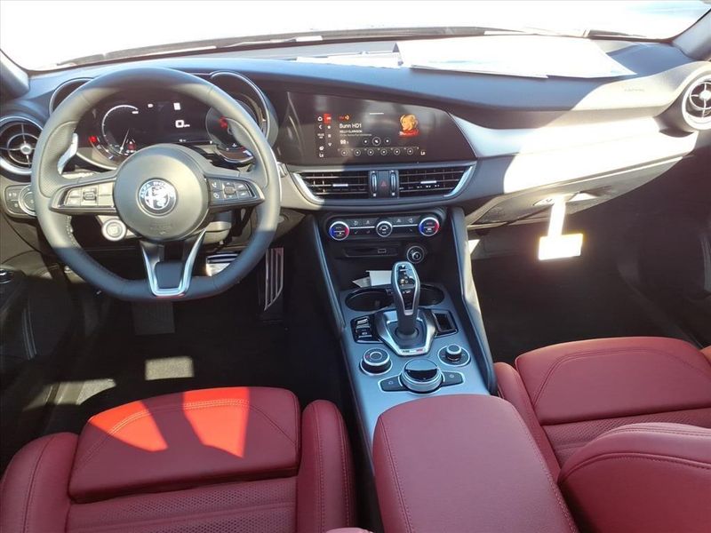 New 2025 Alfa Romeo Giulia RwdImage 12