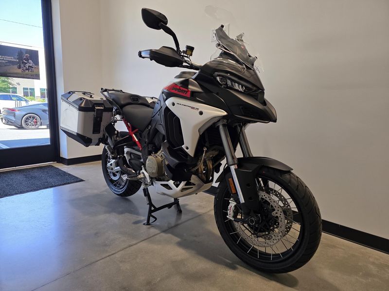 New 2025 Ducati Multistrada V4 Rally 
