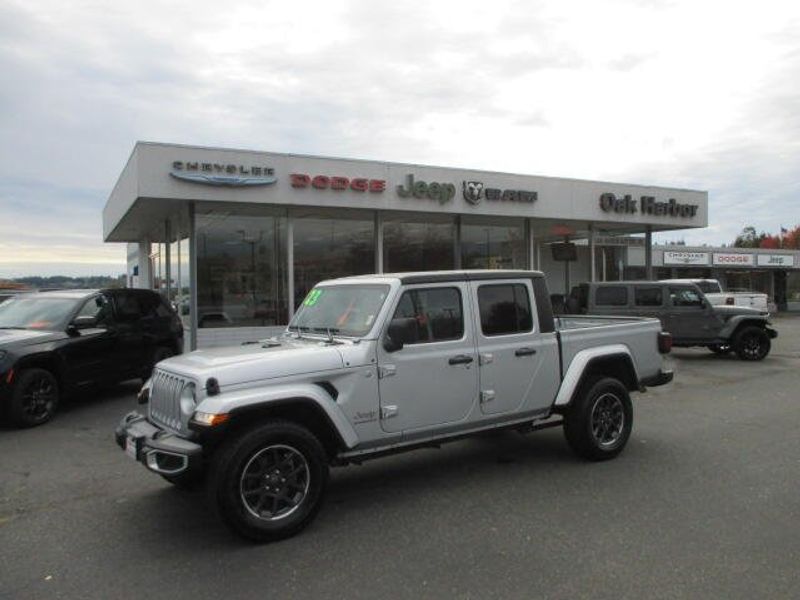 Used 2023 Jeep Gladiator OverlandImage 29