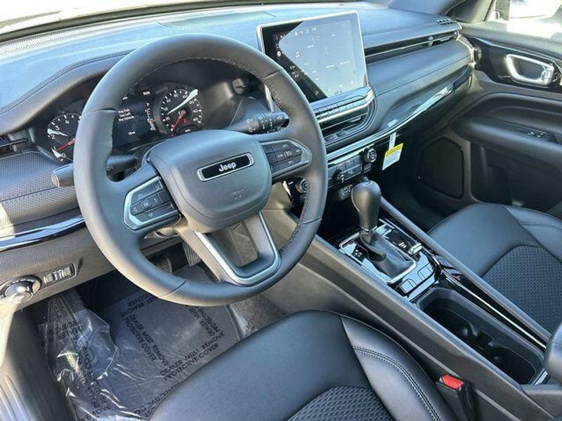 New 2026 Jeep Compass Latitude Altitude 4x4Image 15