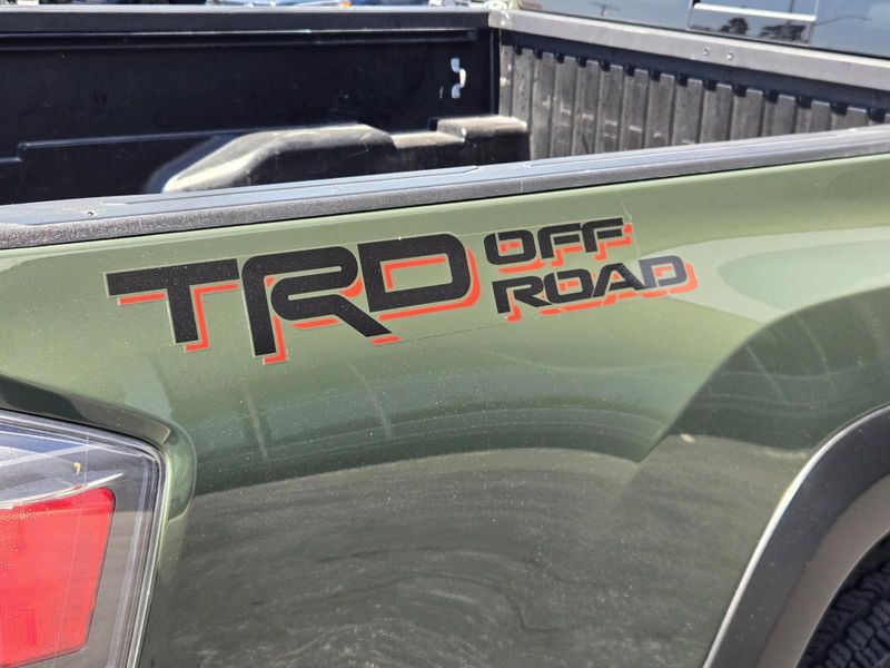 Used 2022 Toyota Tacoma 2WD TRD Off Road Double Cab 5' Bed V6 AT (Natl)