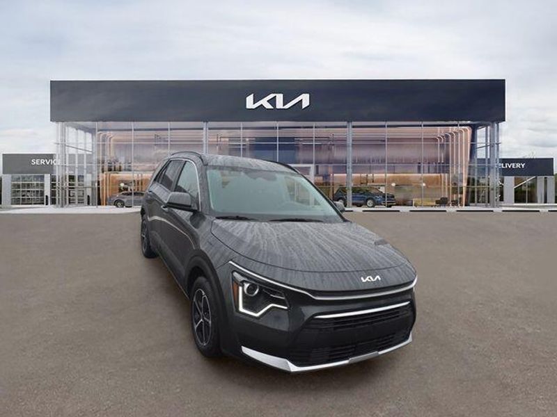 New 2025 Kia Niro EXImage 10