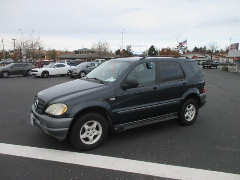 1999 Mercedes-Benz ML 320 Image 29