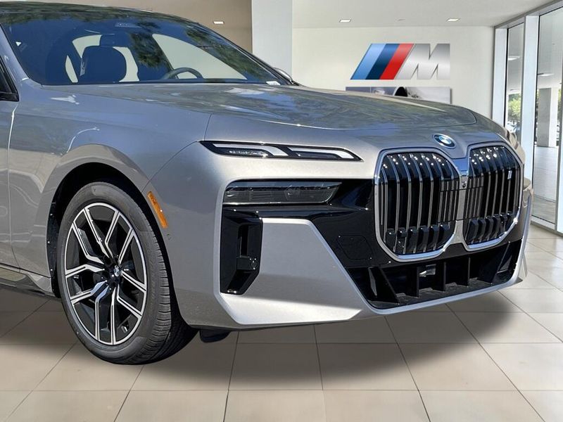 2024 BMW i7 xDrive60 in a Oxide Gray Metallic exterior color and Blackinterior. SHELLY AUTOMOTIVE shellyautomotive.com 