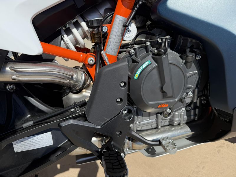 New 2024 KTM 890 ADVENTURE R Image 25