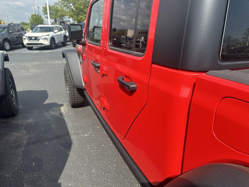 New 2025 Jeep Gladiator Rubicon 4x4Image 14