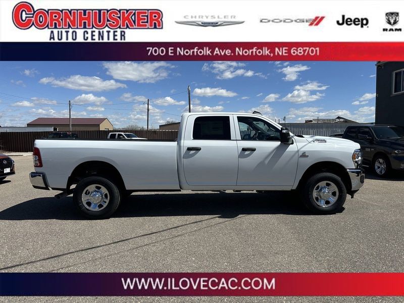 2024 RAM 3500 Tradesman Crew Cab 4x4 8