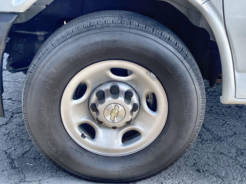Used 2023 Chevrolet Express Cargo Van Work VanImage 29