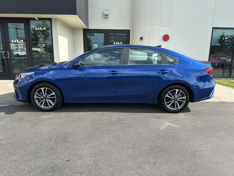 2023 Kia Forte LXSImage 8