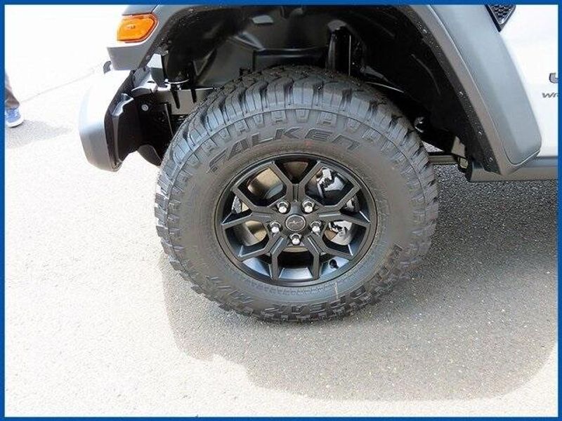 New 2025 Jeep Wrangler WillysImage 4