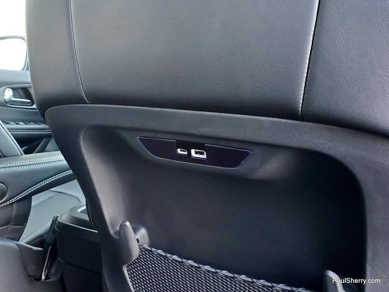 New 2026 Chrysler Pacifica Select