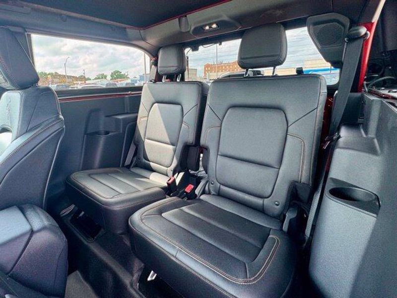 Used 2023 Ford Bronco BadlandsImage 11