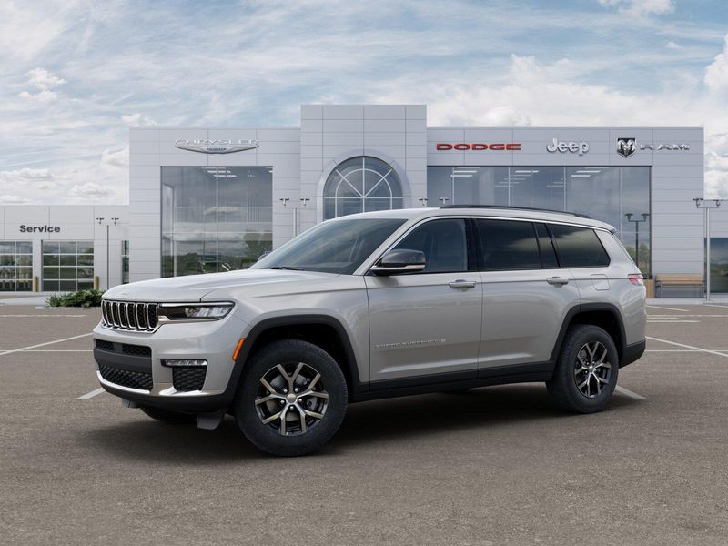 New 2025 Jeep Grand Cherokee L Limited 4x4Image 17