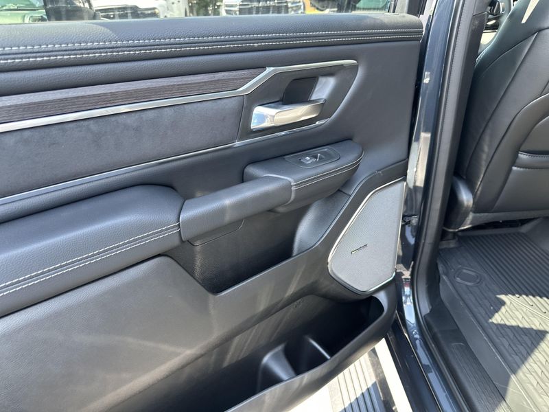 2025 RAM 1500 Laramie Crew Cab 4x4 5
