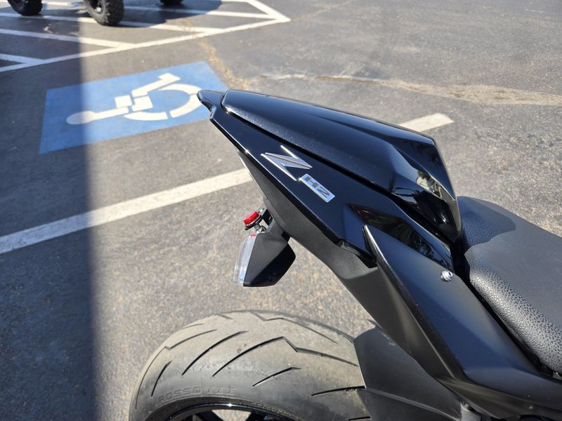 2021 Kawasaki Z H2 Base Image 19