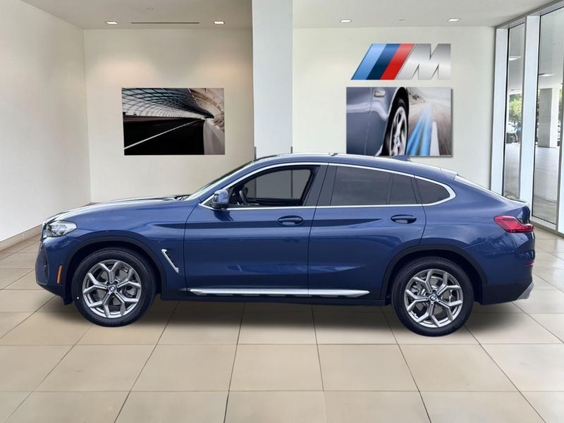 2022 BMW X4 xDrive30iImage 5