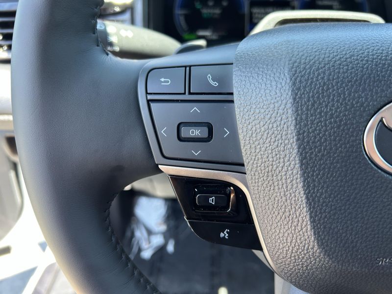 Used 2025 Toyota Camry XSEImage 25