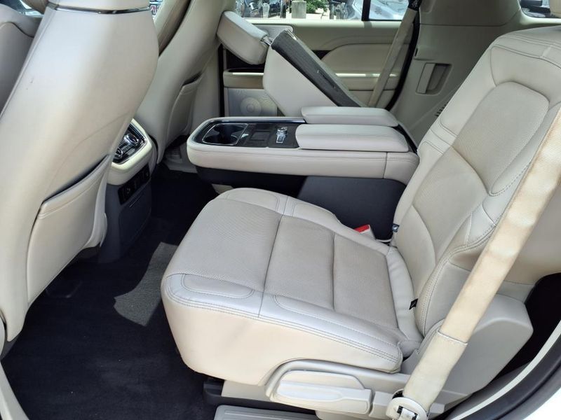 2021 Lincoln Navigator ReserveImage 13