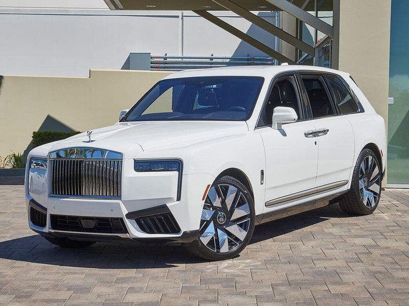 New 2026 Rolls-Royce Cullinan Image 1