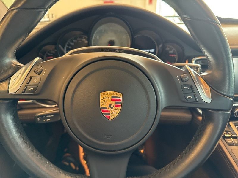 2015 Porsche Panamera 4SImage 27