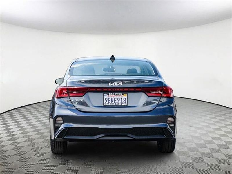 2022 Kia Forte LXSImage 7