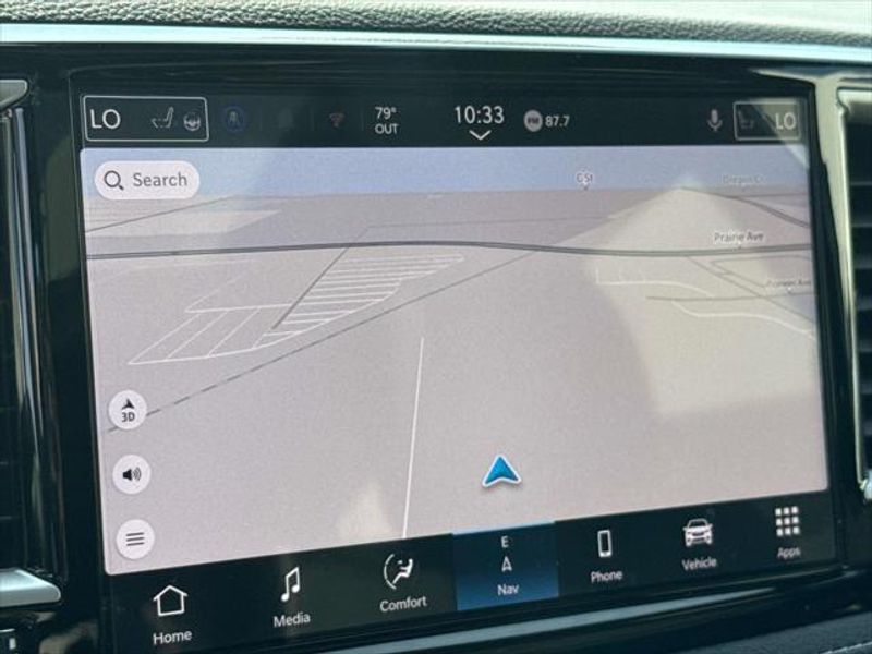 New 2027 Chrysler Pacifica Limited Awd