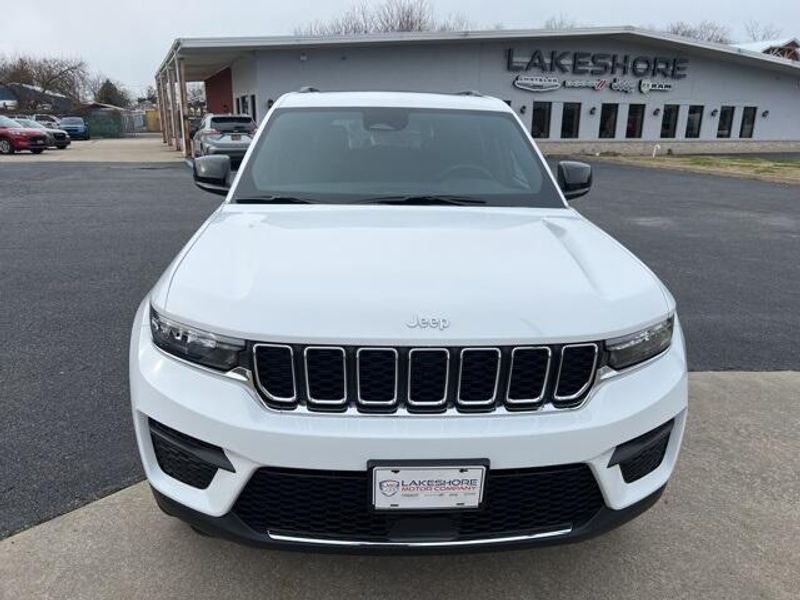 2025 Jeep Grand Cherokee Laredo X 4x4Image 2