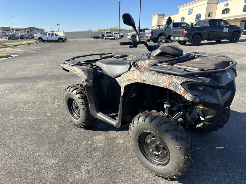 2024 Can-Am OUTLANDER DPS 700 WILDLAND CAMOImage 5