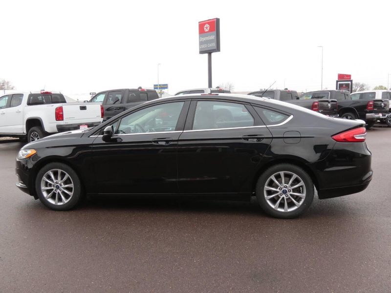 2017 Ford Fusion SE 4dr SedanImage 5