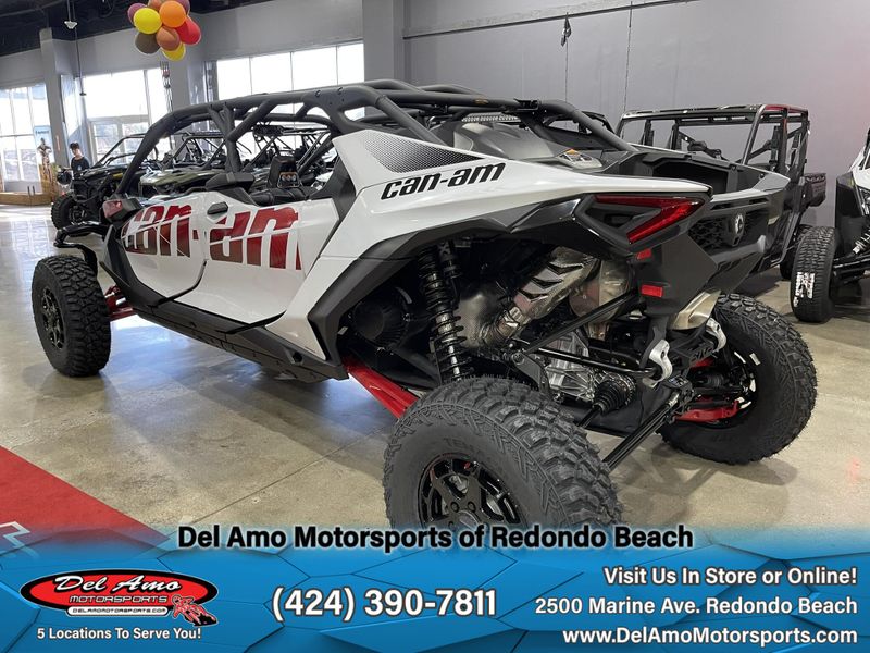 2025 Can-Am MAVERICK R MAX  999T DCTImage 11